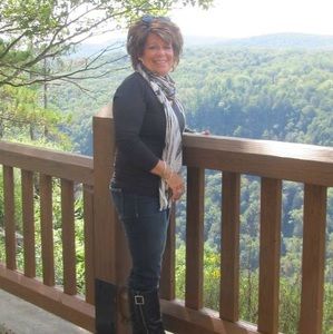 Meet your Posher, Denise